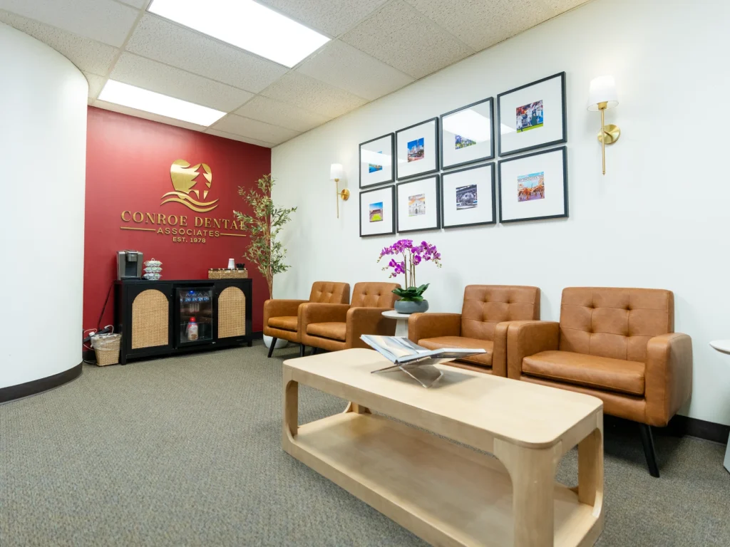 Welcoming patient waiting area with comfortable seating | Conroe Dental Associates | Conroe, TX